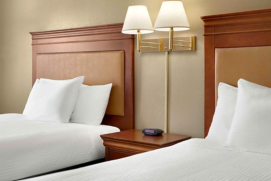 Baymont by Wyndham Hutchinson