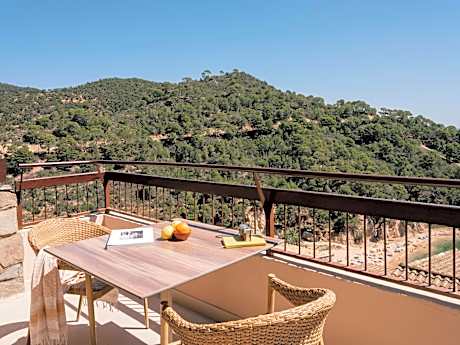 ZEL Duplex Three Bedroom Garden View