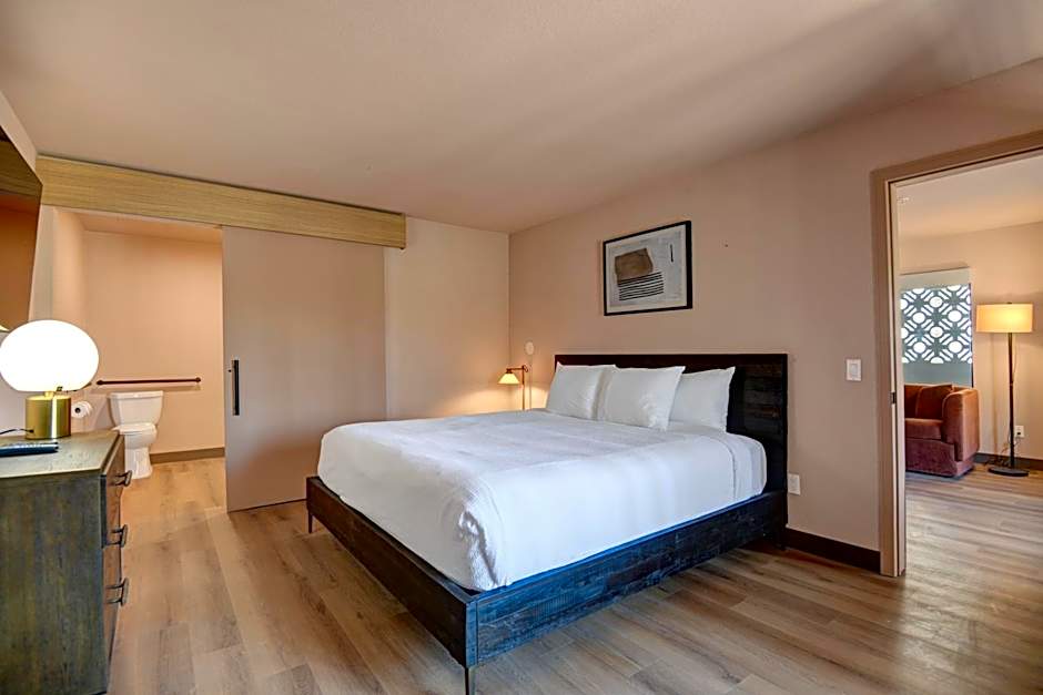 The Dunes Hotel (Palm Springs)