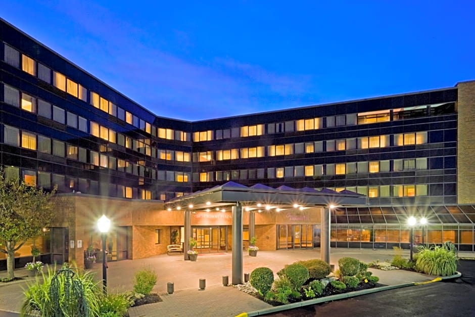 Crowne Plaza Edison, an IHG Hotel