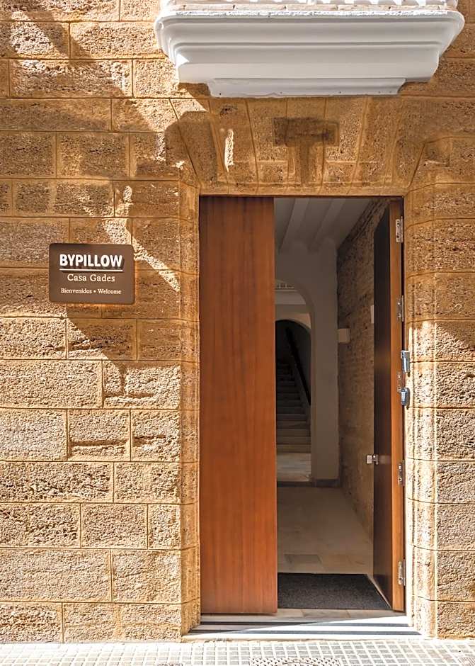 BYPILLOW Casa Gades