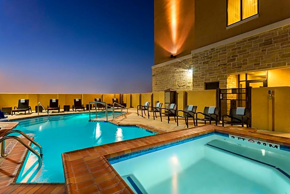 Courtyard By Marriott Houston Kingwood
