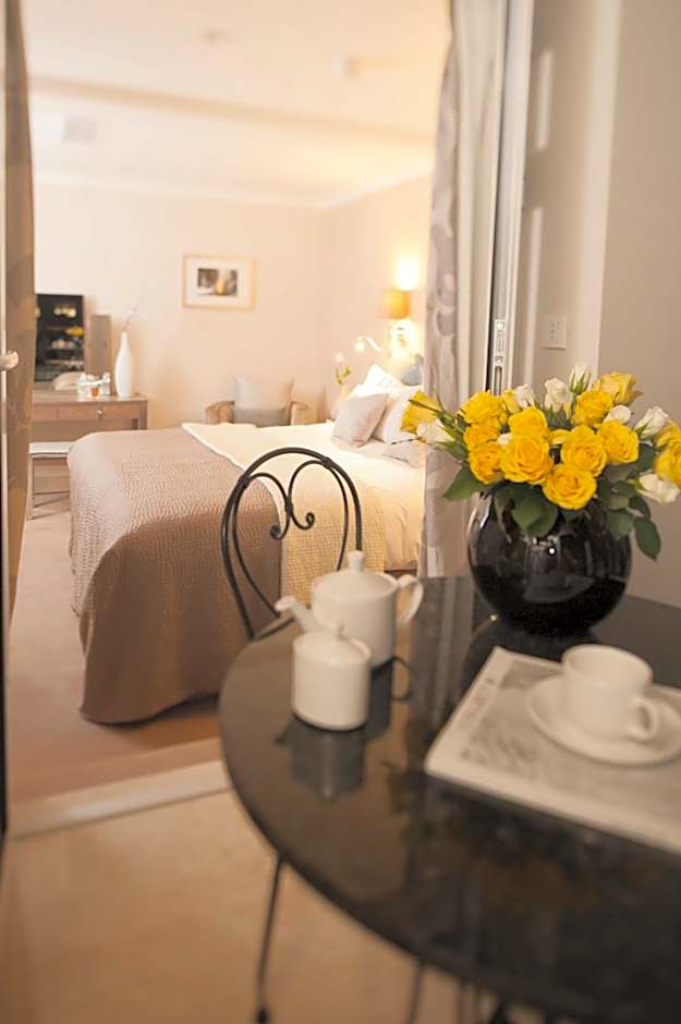 Claverley Court Apartment Knightsbridge