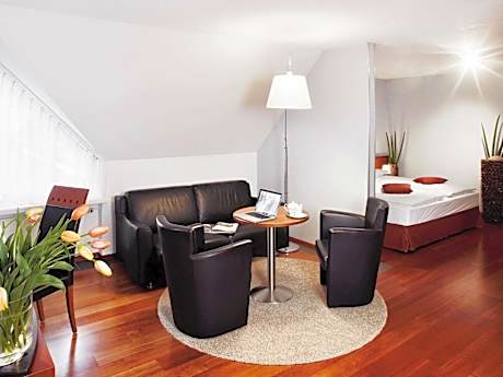 Premium King Room 200x200