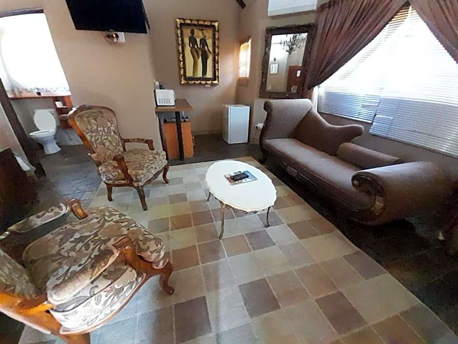 Gaggle Inn Guest Lodge