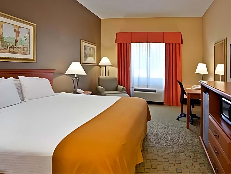 Holiday Inn Express & Suites Tavares By IHG