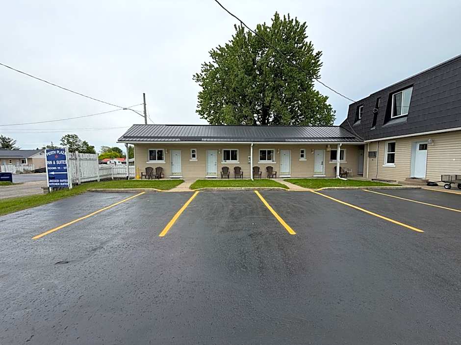 Perth Plaza Inn & Suites
