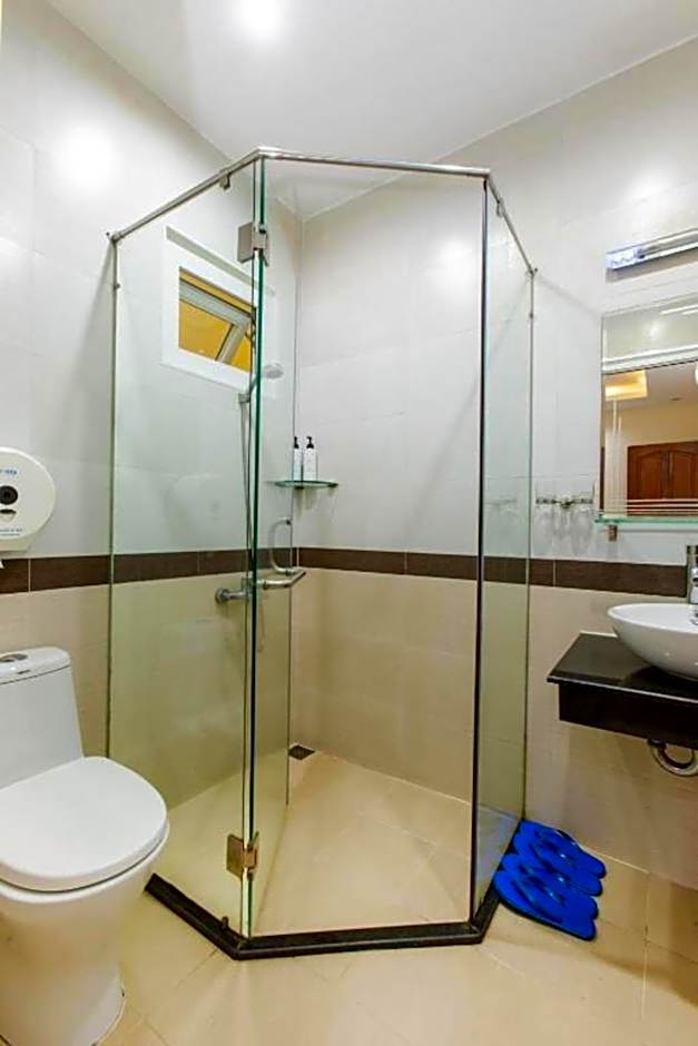 Thu Ha Airport Hotel