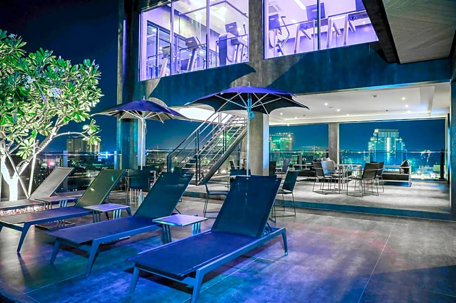 One Residence Hotel & Apartment