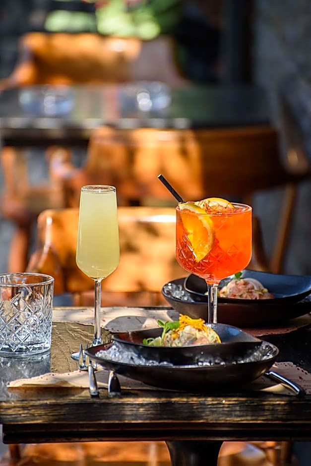 Hotel Almacruz and Convention Center