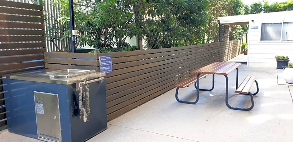 Wyuna Beachfront Holiday Apartments