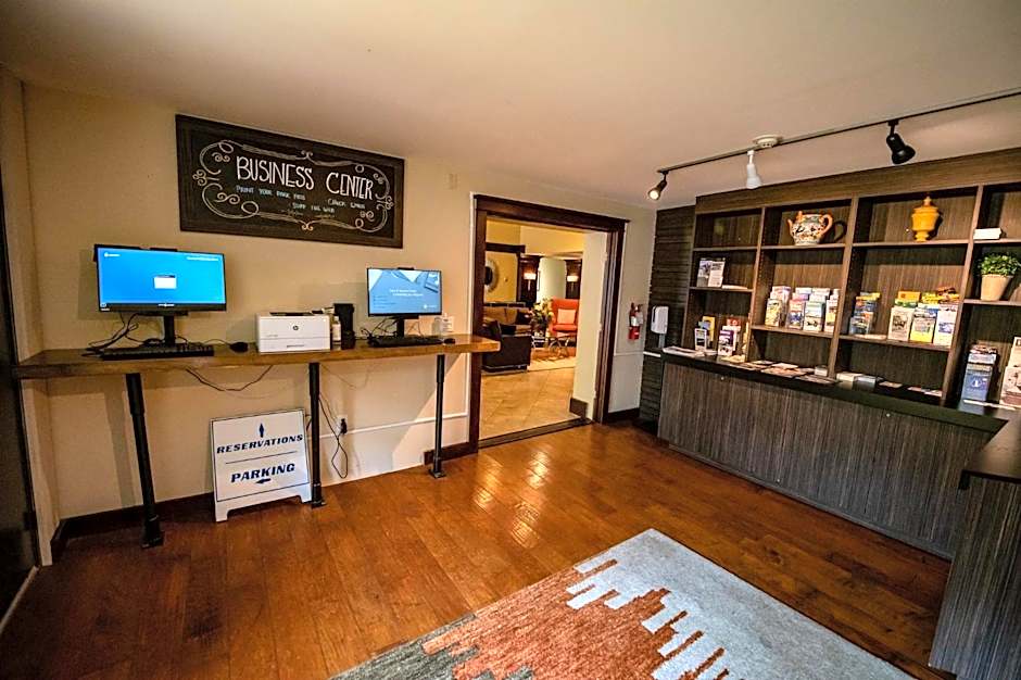 Holiday Inn Bar Harbor Regency Hotel By IHG