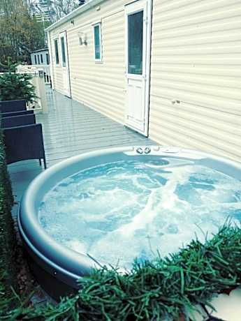 Len's Getaway Tattershall Lakes