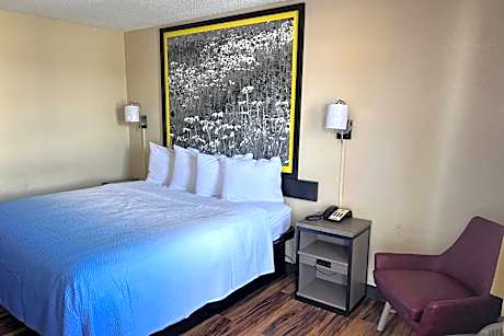Super 8 by Wyndham Lumberton NC