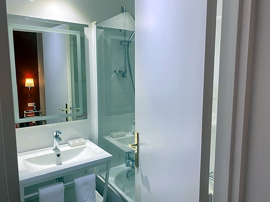 Austin'S Saint Lazare Hotel