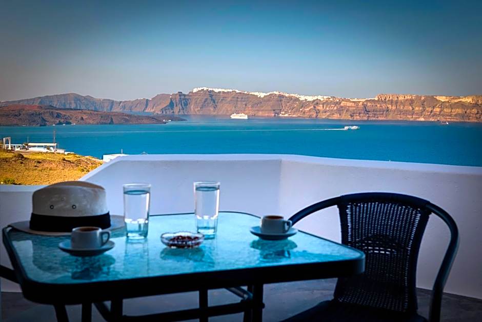 Pancratium Villas & Suites