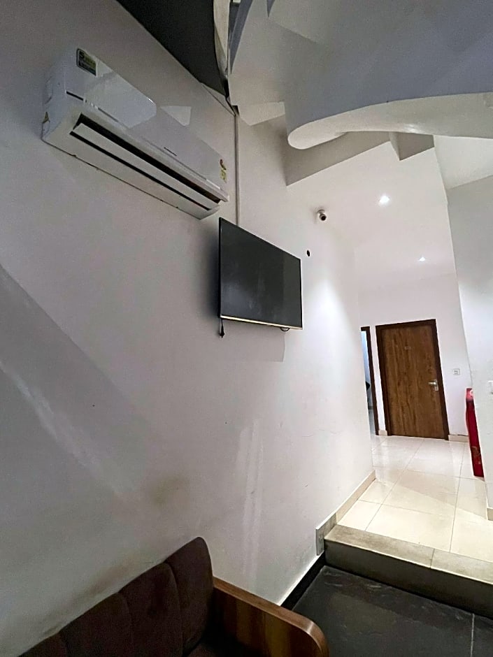 Hotel JK Residency