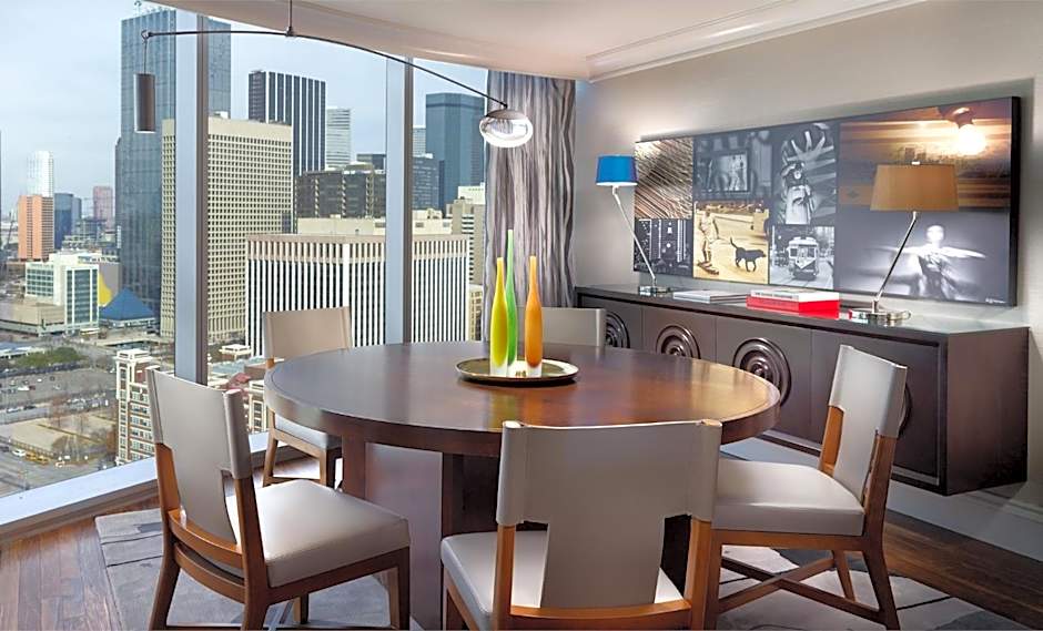 Omni Dallas Hotel