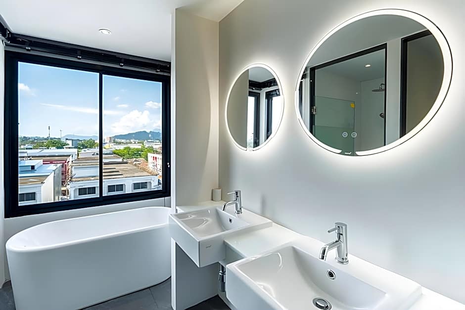 Blu Monkey Hub and Hotel Krabi Town