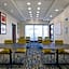 Holiday Inn Express & Suites - Lenexa - Overland Park Area By IHG