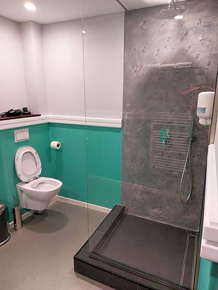 H11 Downtown Apartments