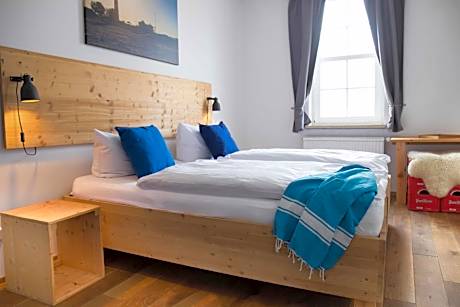 Doppelzimmer-Deluxe-Eigenes Badezimmer-Gartenblick