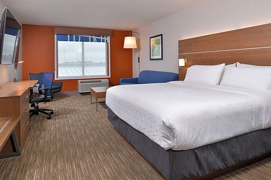 Holiday Inn Express & Suites - Marshalltown By IHG