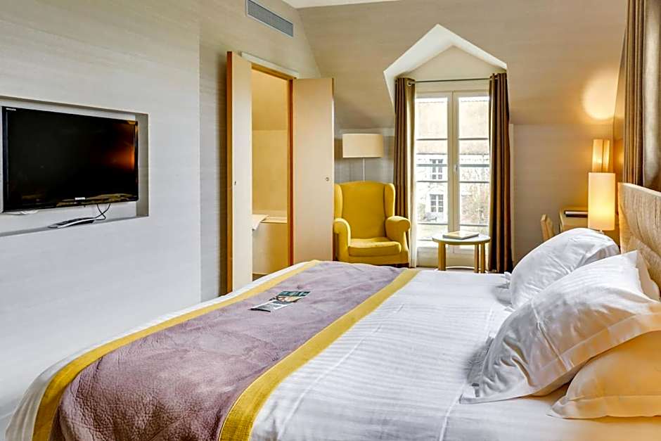 Chateau De Villiers-Le-Mahieu