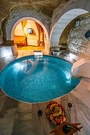 Belenus Cave House