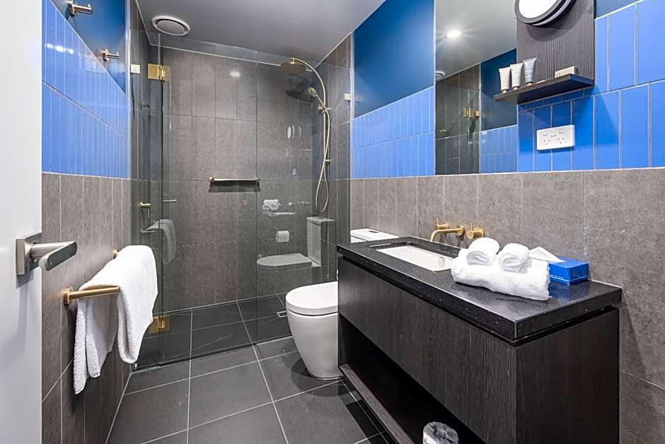 Oros Hotel and Apartments