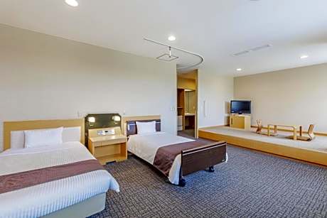 Accessible Room (With Private Bath)