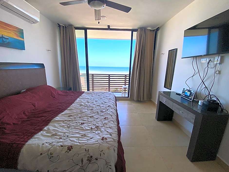 Escape to Paradise, Minimalist 4-BR Beachfront, 300 Mbps with amazing views