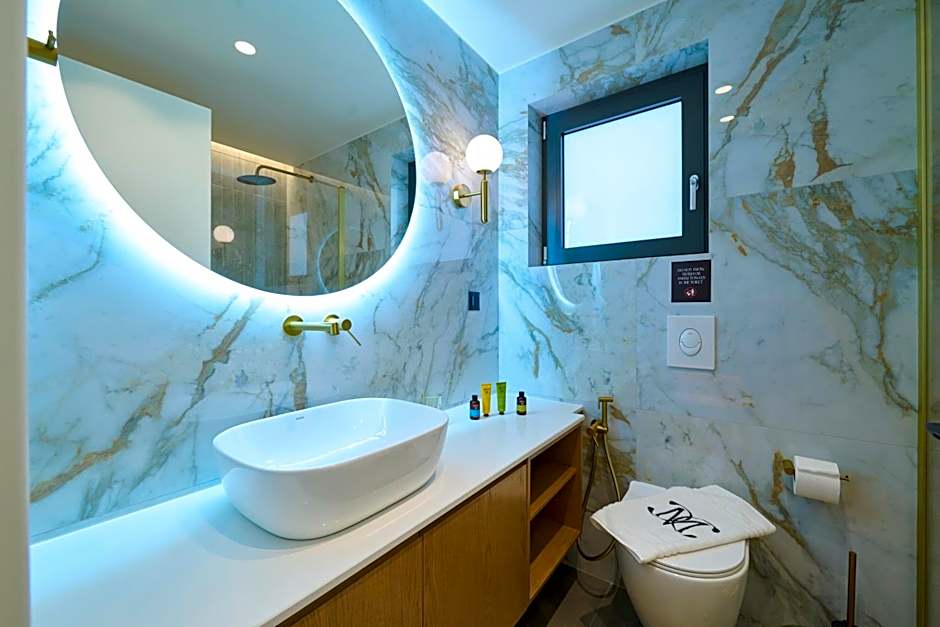 Monarco Executive Rooms