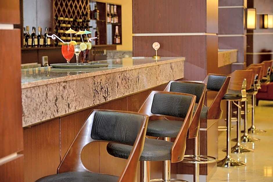 Pious Court Hotel 