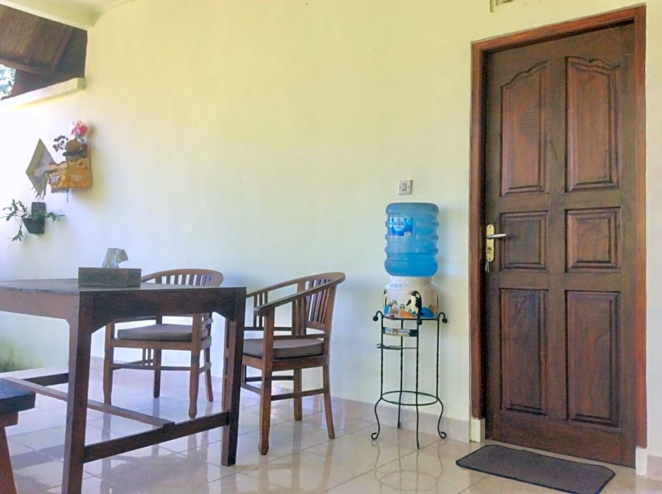 Rumah Irak Et Kadek Bali – Ubud, CO