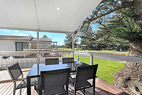 Large Spa Two-Bedroom Cabin