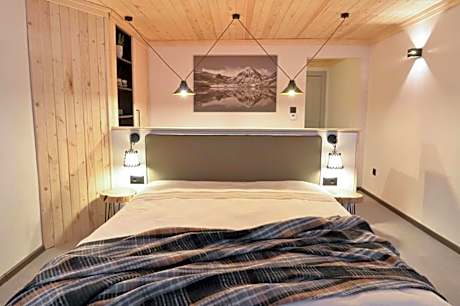 Suite with Mountain View