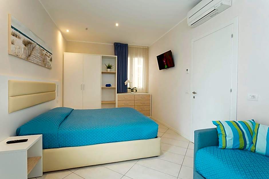 White Suite & Apartments