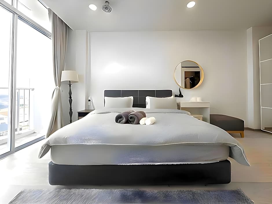 Stirling Suites by Evernent