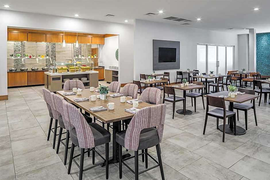 DoubleTree By Hilton Hotel Rochester