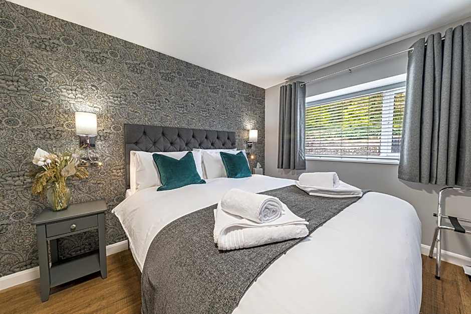 Chequers Lodge- Dalton-in- Furness- Self check in- for professionals and tourists