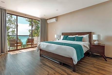 Suite with Lake View