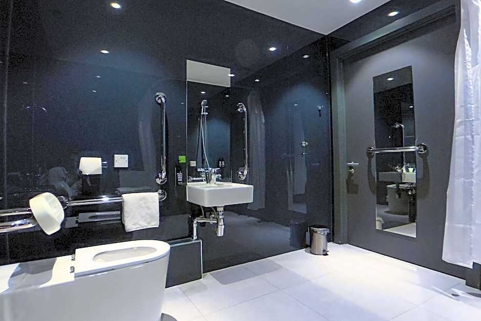 Village Hotel Basingstoke