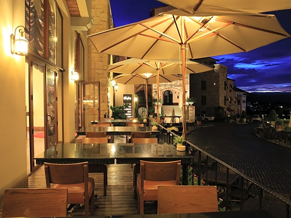 Town Square Suite by Toscana Valley