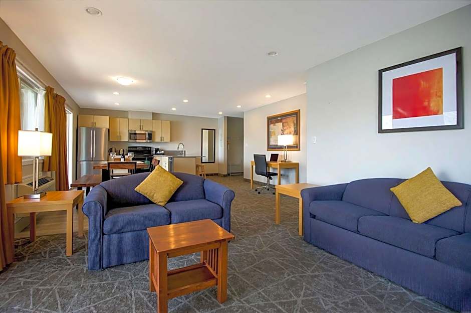 Coast Osoyoos Beach Hotel