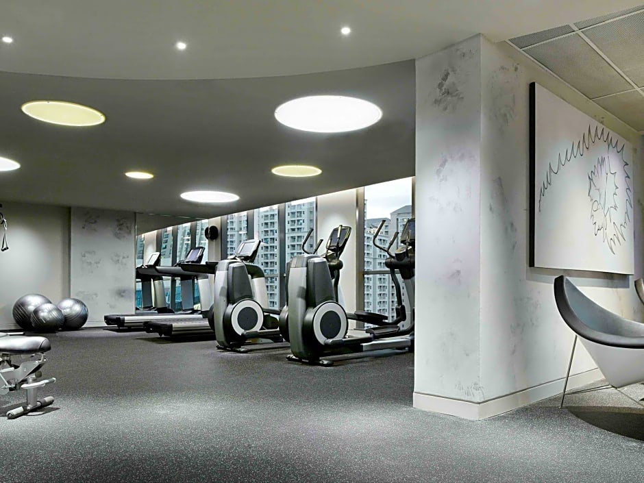 Pullman Jakarta Central Park Hotel