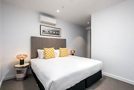 One Bedroom Apartment