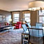 Sheraton Commander Hotel