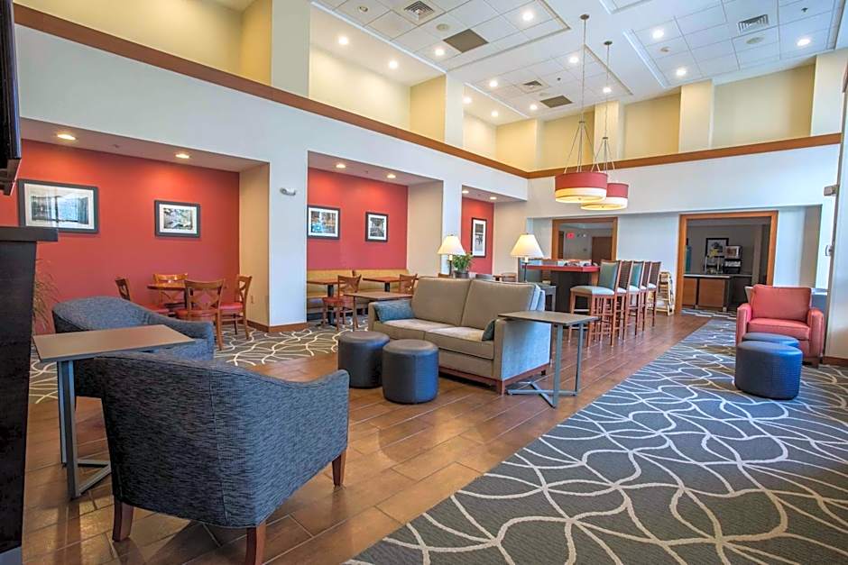 Hampton Inn & Suites Tilton