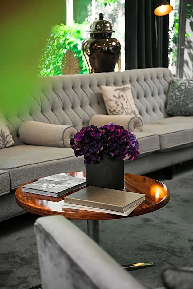 EVENTHOTEL PYRAMIDE & CONGRESS CENTER